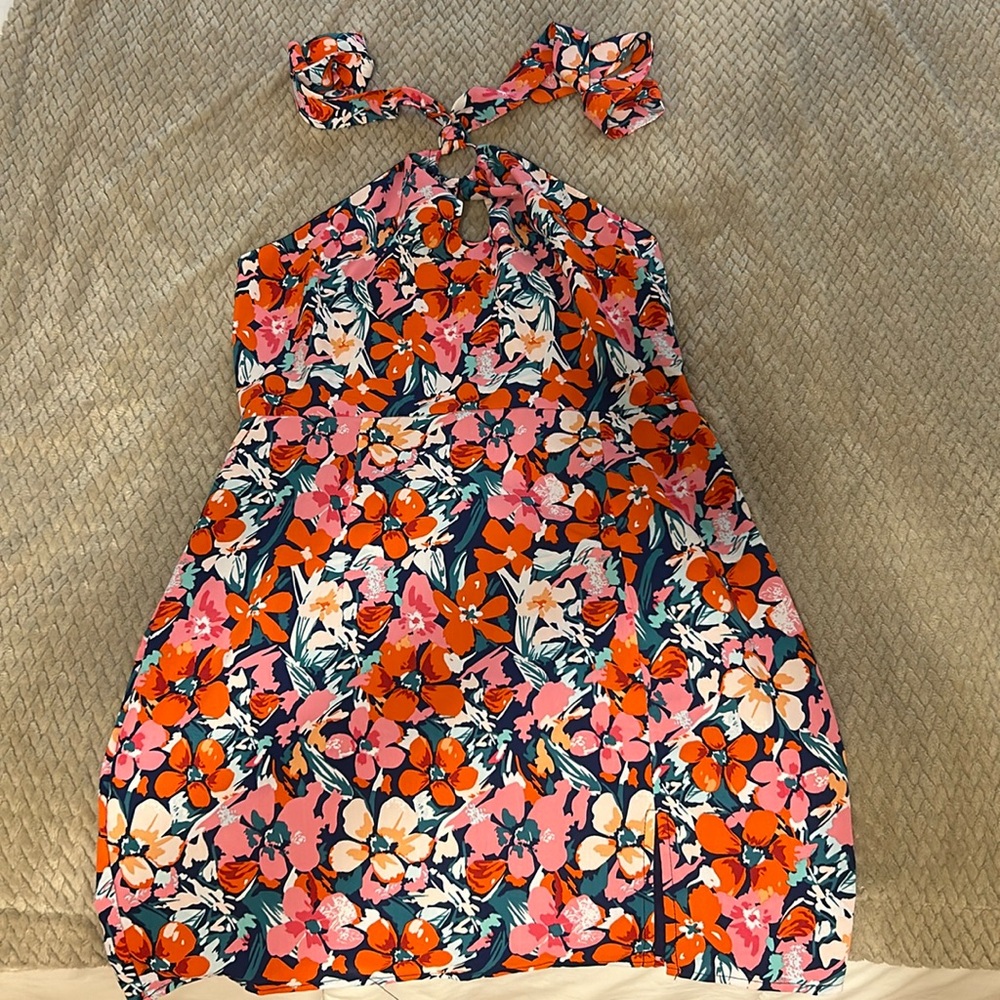Lulu’s Halter Top Neckline Short Flower Dress